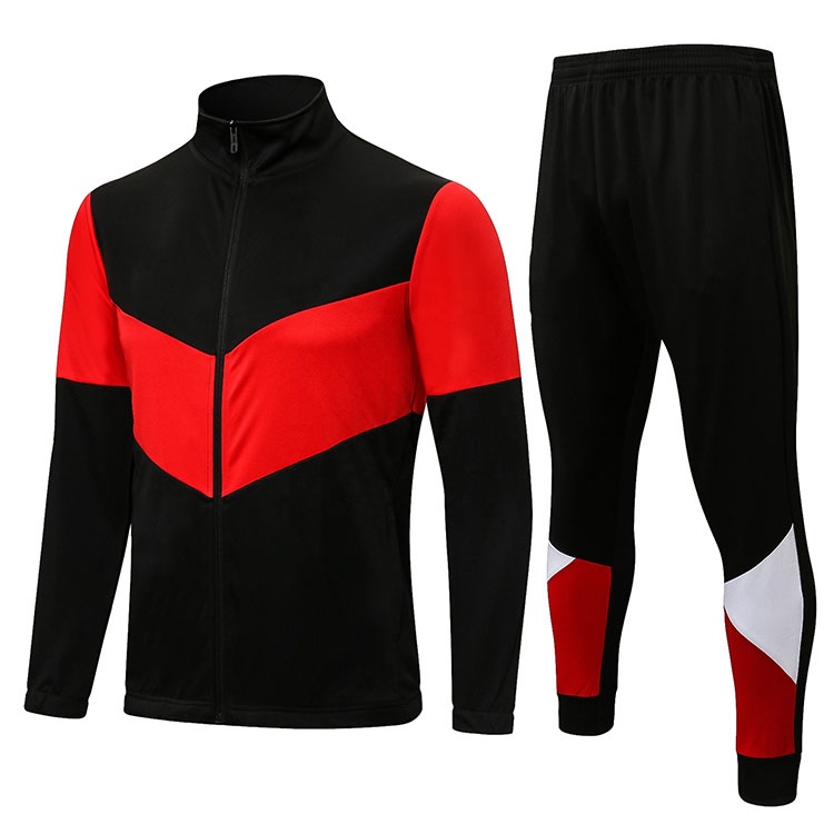 Manufacturer vs Wholesaler: What’s the Difference in Activewear?